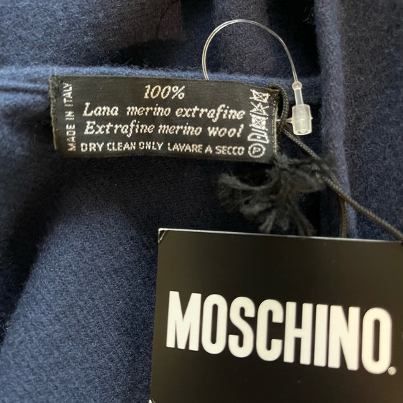 NWT Authentic Moschino Cape in 💯% Lana Merino Extra Fine Wool in Navy - Picture 9 of 10
